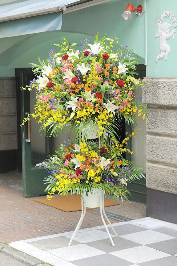 祝い花と供花の販売 ネットの花屋 ビジネスフラワー®｜スタンド花 二段